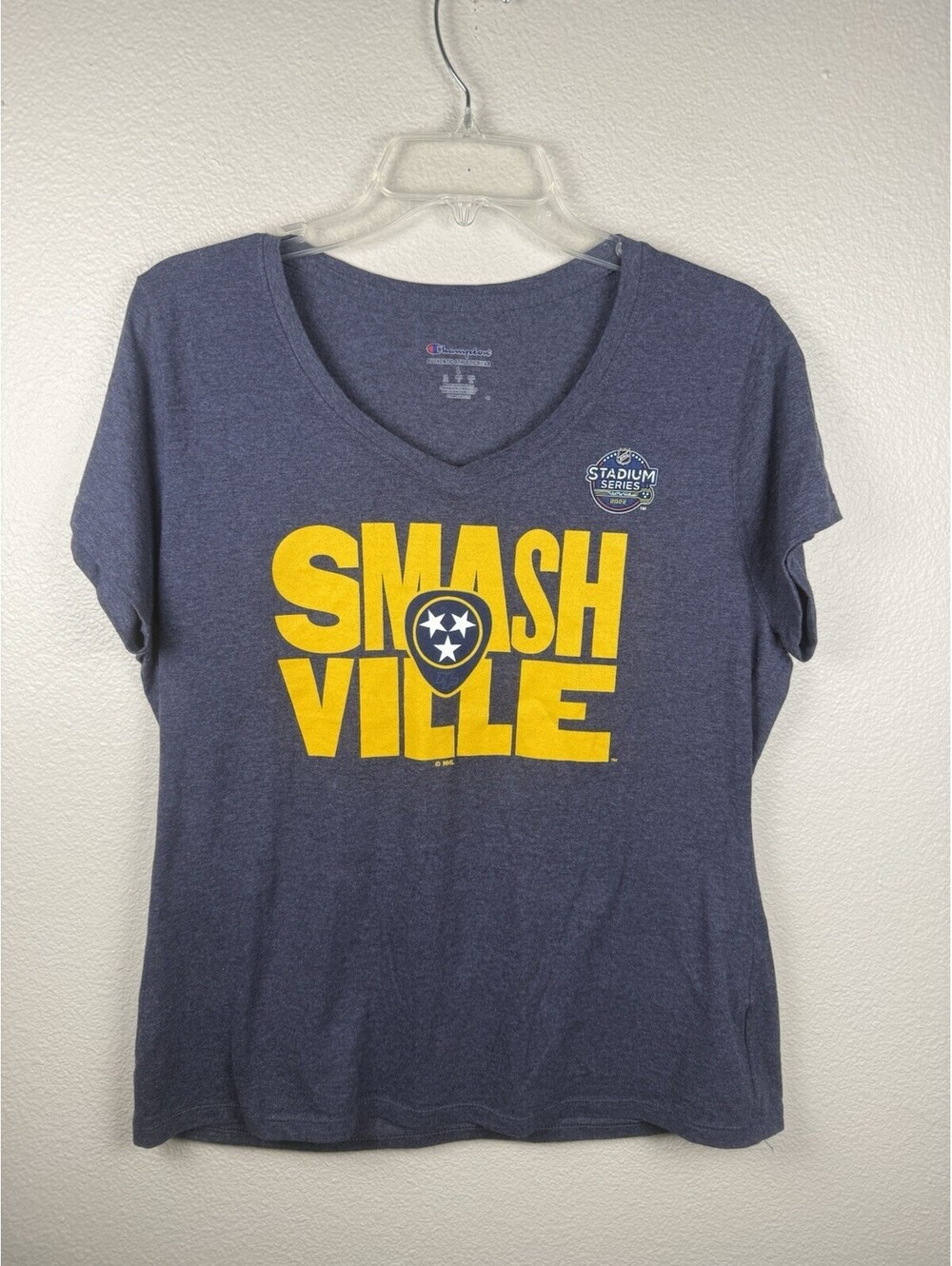 Champion Shirt Women's XL Blue Nashville Predators T-Shirt Smashville Hockey